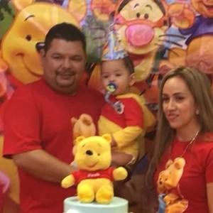 Meet your Posher, Adan